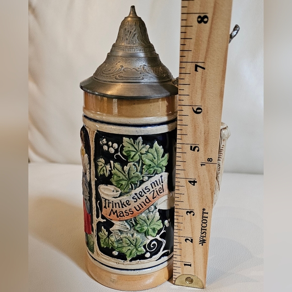 *Vintage German Stein "Trinke Stets Mill Mass und Zeit", 1/2 Liter Capacity - Picture 3 of 10